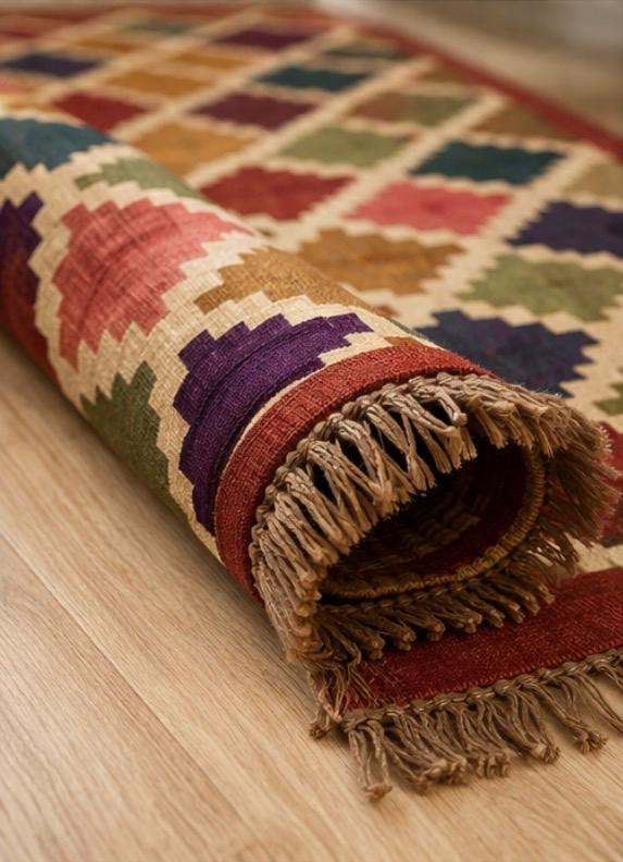 Multicolour Diamond Aztec Rug – Boho Tribal Pattern with Tassels